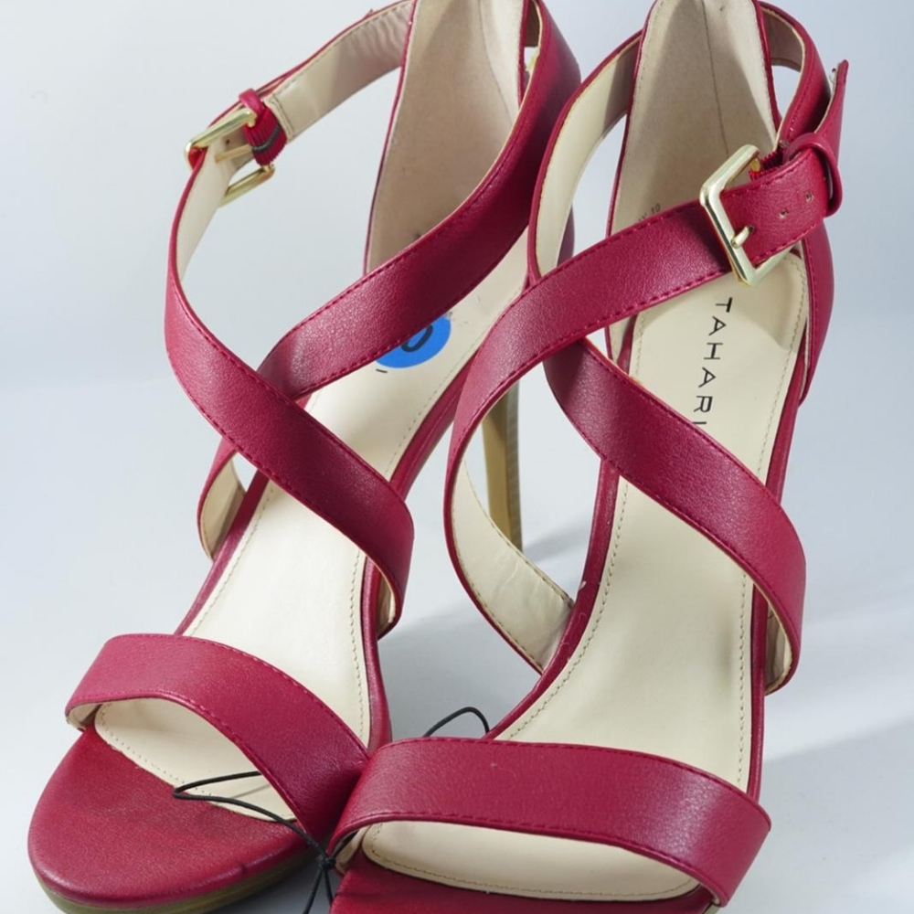 Tahari Red sandal pump